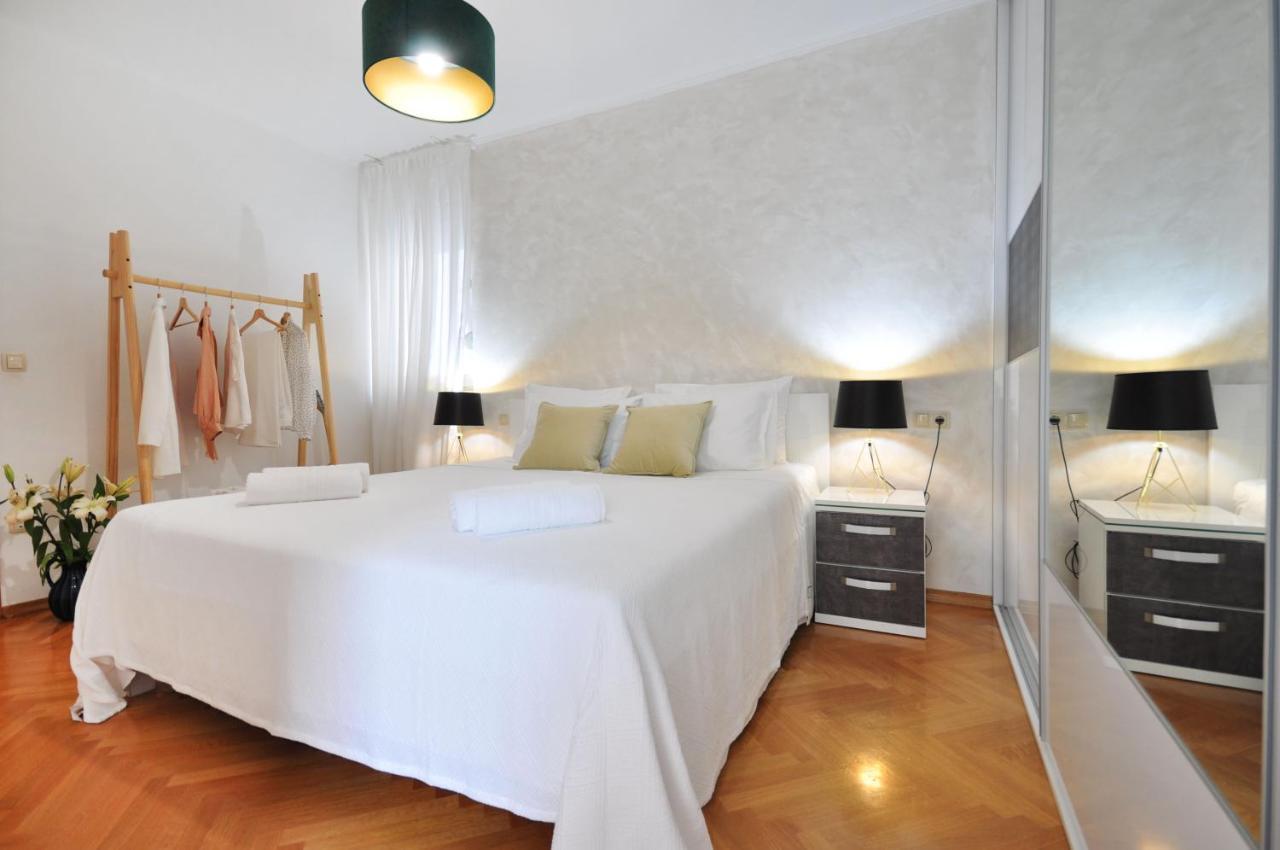 Family Apartment Noel - Omiš Esterno foto